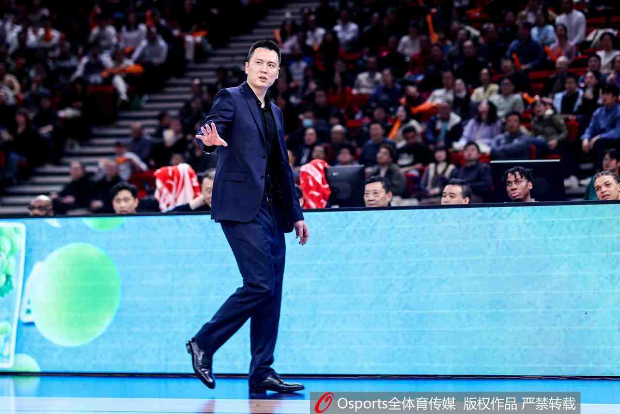 媒体人:上海有胆量 既要成绩保住卫冕 还把球员送留洋保证竞争力